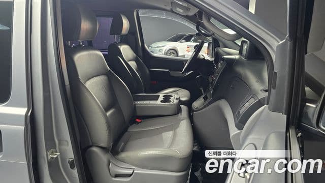 Hyundai Grand Starex CVX Luxury, 2015 10