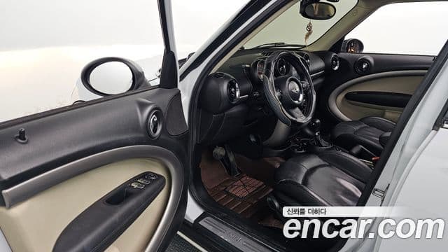 Mini Cooper D Countryman 1세대, 2016 11