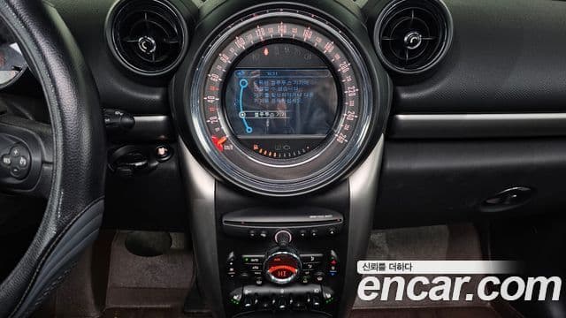 Mini Cooper D Countryman 1세대, 2016 14