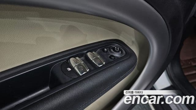 Mini Cooper D Countryman 1세대, 2016 18