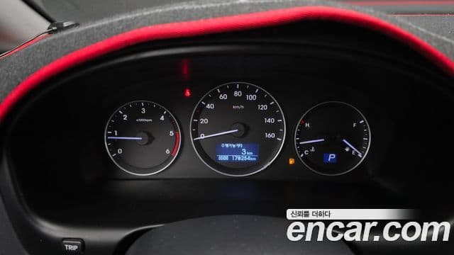 Hyundai Grand Starex детский перевозочный автомобиль, 2018 8