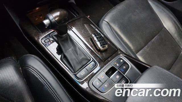 Kia The / новый New K7 Noblesse, 2013 9