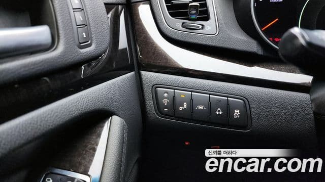 Kia The / новый New K7 Noblesse, 2013 17