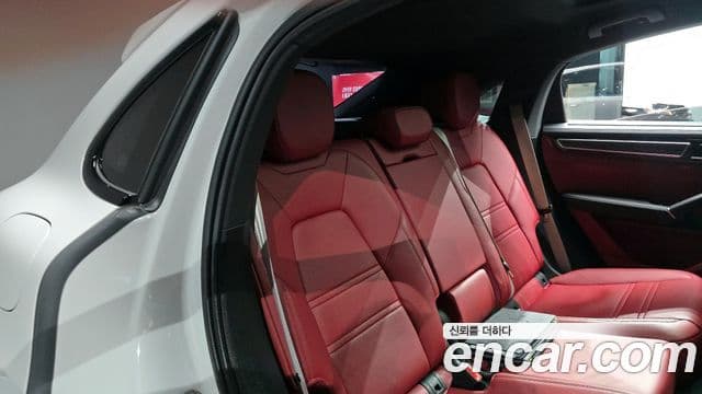 Porsche Cayenne (PO536) 3.0 купе Platinum Edition, 2022 12