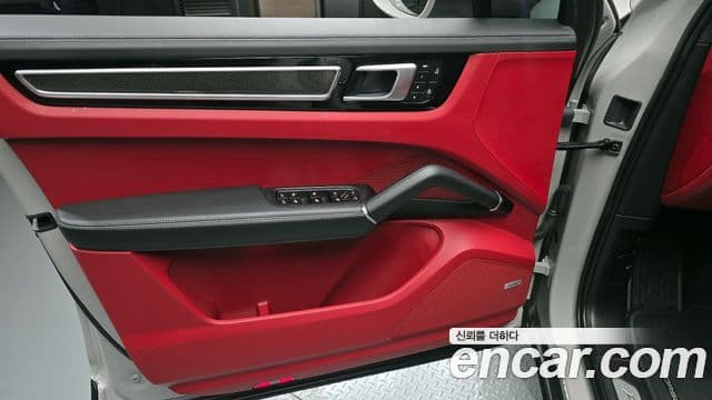 Porsche Cayenne (PO536) 3.0 купе Platinum Edition, 2022 16