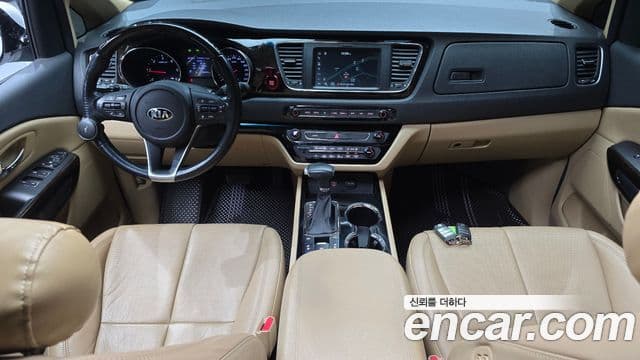 Kia The / новый New Carnival VIP, 2019 7