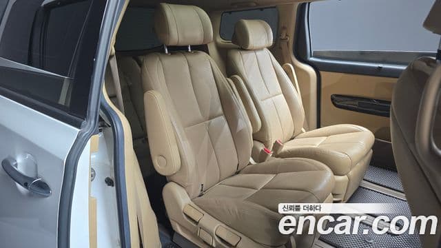 Kia The / новый New Carnival VIP, 2019 13