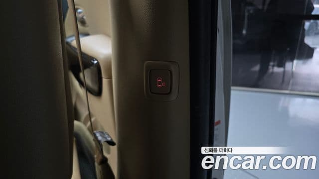 Kia The / новый New Carnival VIP, 2019 18