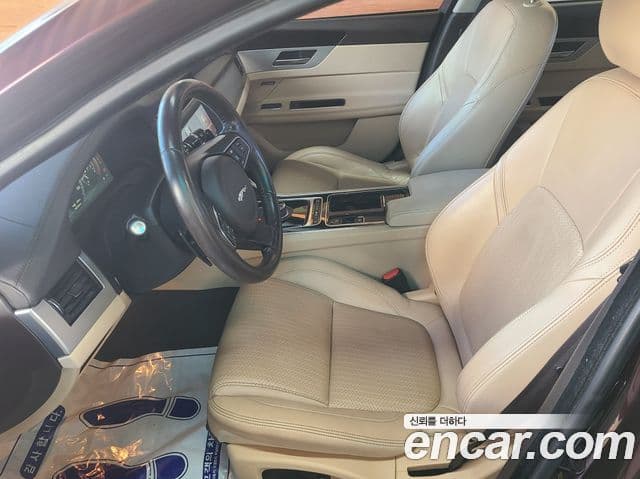 Jaguar XF (X260) Prestige, 2017 8