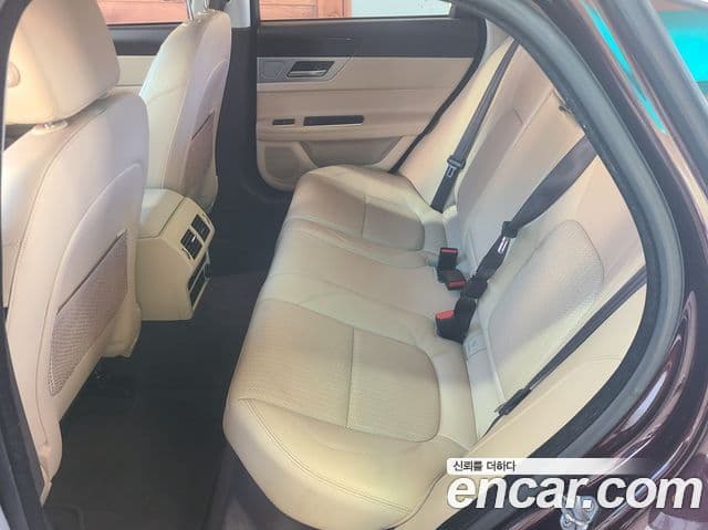 Jaguar XF (X260) Prestige, 2017 9