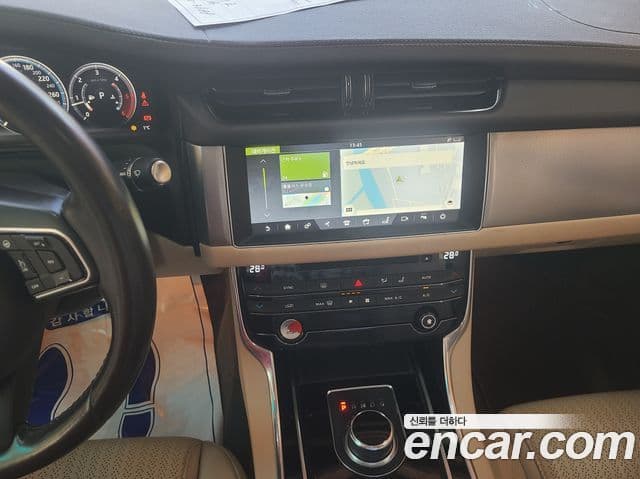 Jaguar XF (X260) Prestige, 2017 19