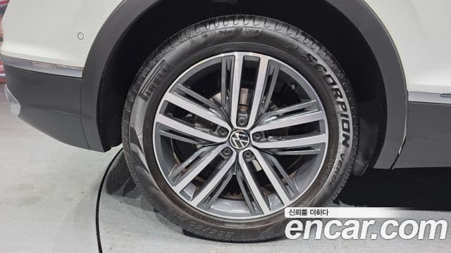 Volkswagen Tiguan 2세대 Prestige, 2023 все фото