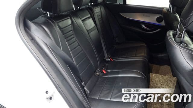 Mercedes-Benz E-класс W213 Avantgarde, 2021 12