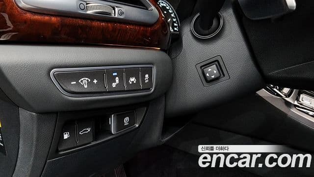 Genesis EQ900 Prestige, 2016 16