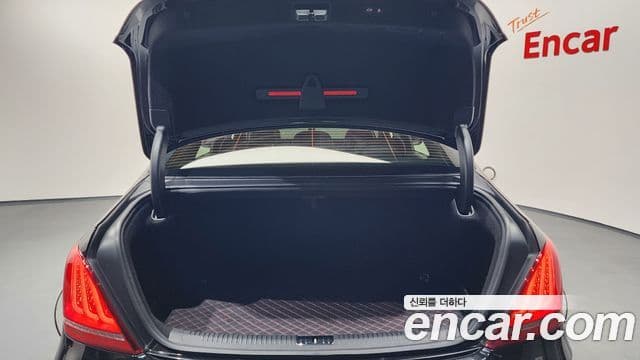 Genesis EQ900 Prestige, 2016 20