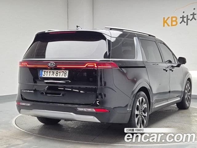 Kia Carnival 4세대 Signature, 2021 2