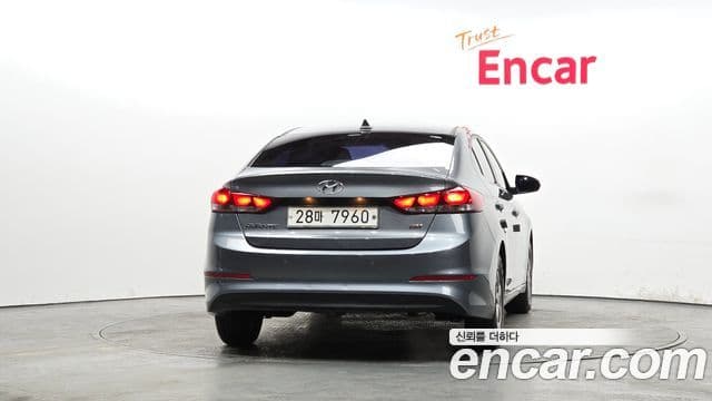 Hyundai Avante AD 1.6 GDI Smart, 2016 4