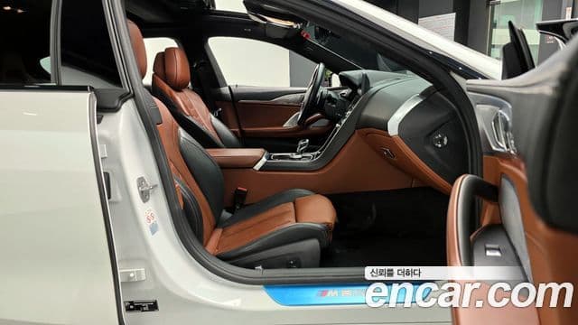 BMW 8시리즈 (G15) M850i xDrive Gran Coupe, 2022 10