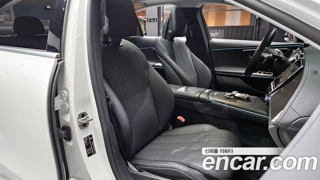 Mercedes-Benz E-класс W214 Avantgarde, 2025 10