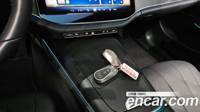 Mercedes-Benz E-класс W214 Avantgarde, 2025 18