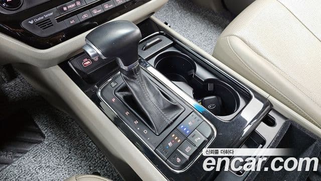 Kia All New Carnival President, 2017 9