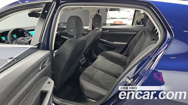 Volkswagen Гольф 8세대 Prestige, 2022 11