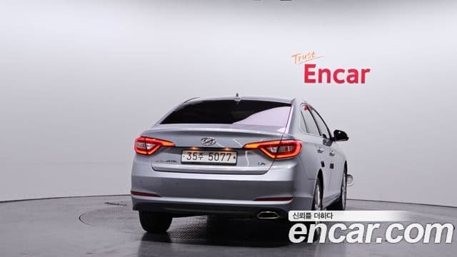 Hyundai LF Sonata Special, 2015 4