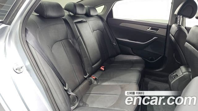 Hyundai LF Sonata Special, 2015 12