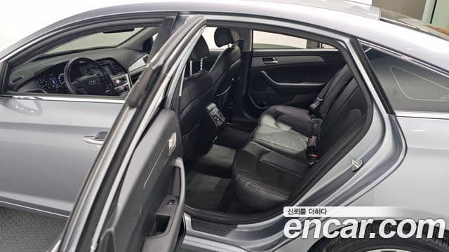 Hyundai LF Sonata Special, 2015 13