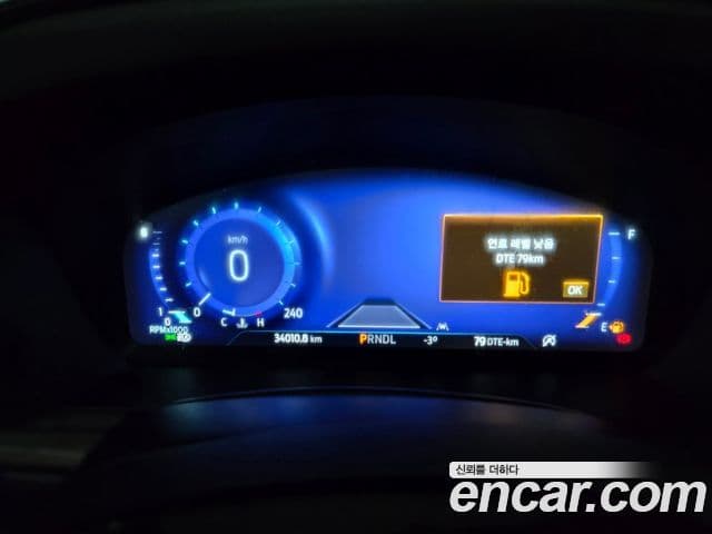 Ford Explorer 6세대 3.0 Platinum 4WD, 2022 все фото