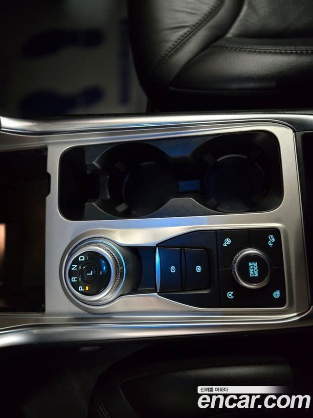 Ford Explorer 6세대 3.0 Platinum 4WD, 2022 9