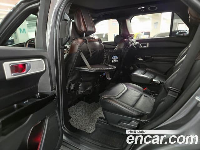 Ford Explorer 6세대 3.0 Platinum 4WD, 2022 13