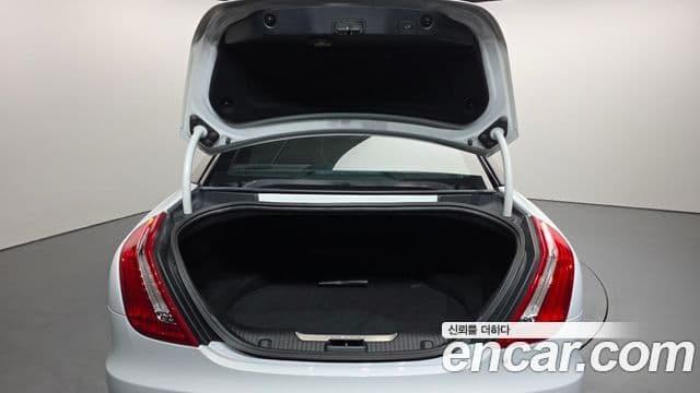 Jaguar All New XJ X351, 2014 20