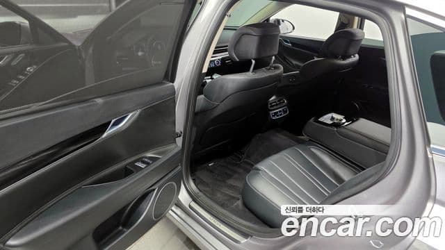 Genesis G80 (RG3) бензин 2.5 турбо AWD, 2023 11