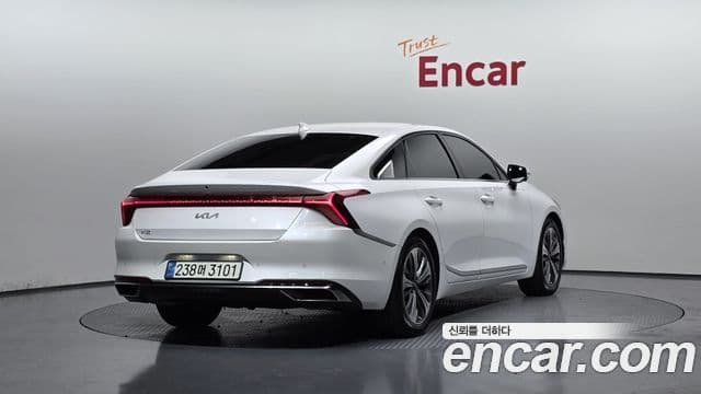 Kia K8 Signature, 2022 2