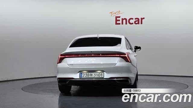 Kia K8 Signature, 2022 4