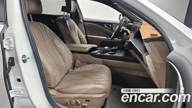 Kia K8 Signature, 2022 10