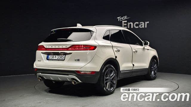 Lincoln MKC, 2019 2