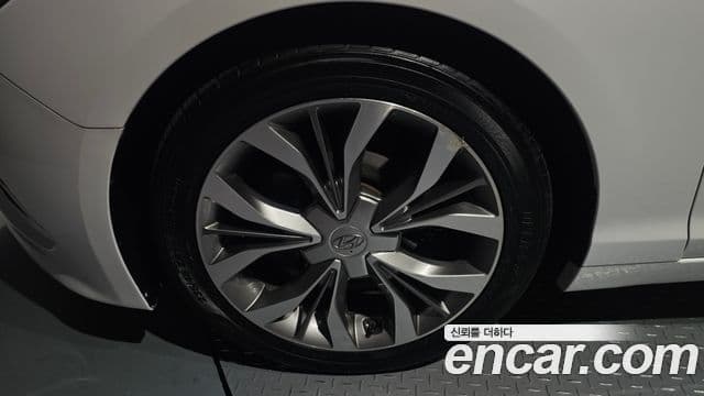 Hyundai LF Sonata Premium, 2015 все фото