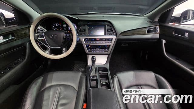 Hyundai LF Sonata Premium, 2015 7