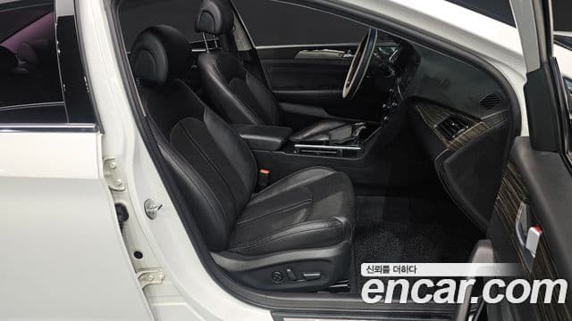 Hyundai LF Sonata Premium, 2015 10