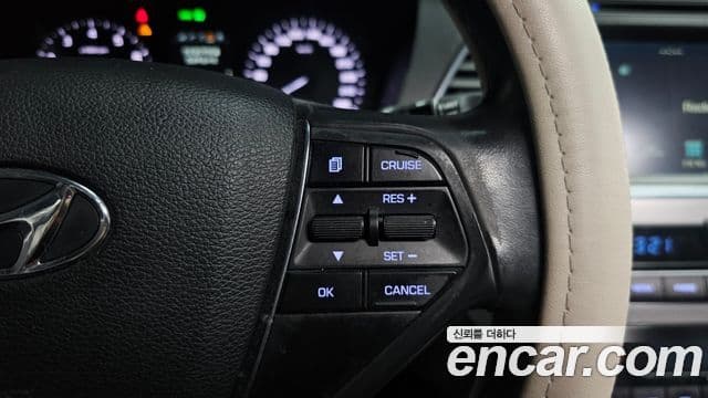 Hyundai LF Sonata Premium, 2015 19