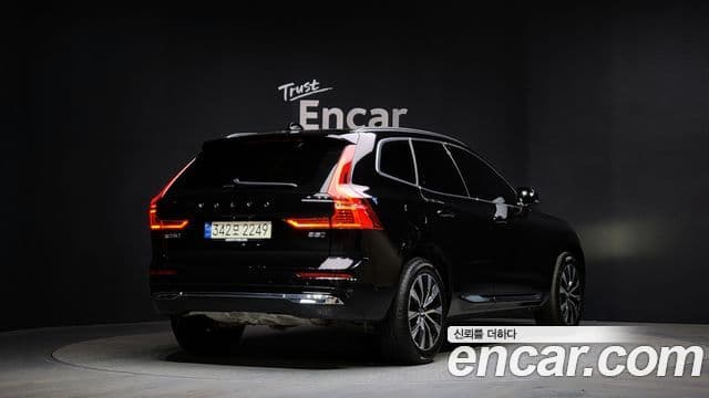 Volvo XC60 2세대 B5 Ultimate Bright, 2024 2