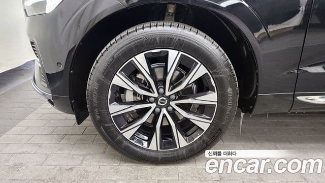 Volvo XC60 2세대 B5 Ultimate Bright, 2024 все фото