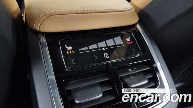 Volvo XC60 2세대 B5 Ultimate Bright, 2024 19