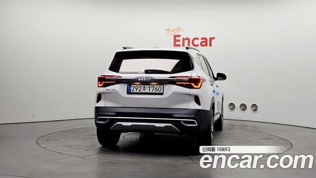 Kia Seltos Signature, 2022 4