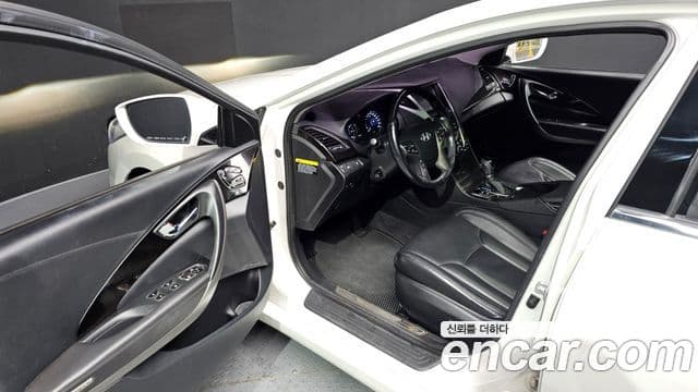 Hyundai Grandeur HG Exclusive, 2014 10