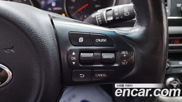 Kia All New Carnival Luxury, 2015 18