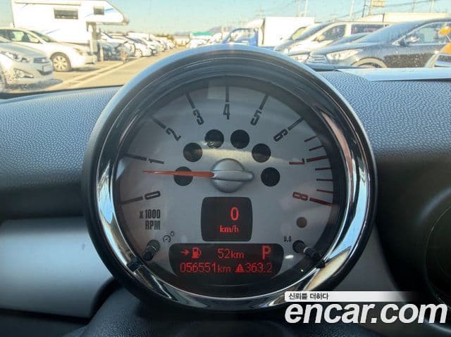 Mini Cooper 2세대, 2012 8