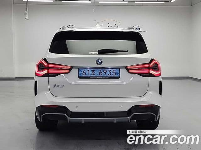 BMW iX3 M Sport, 2025 3